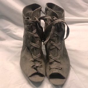 Fiona grey open toed boots